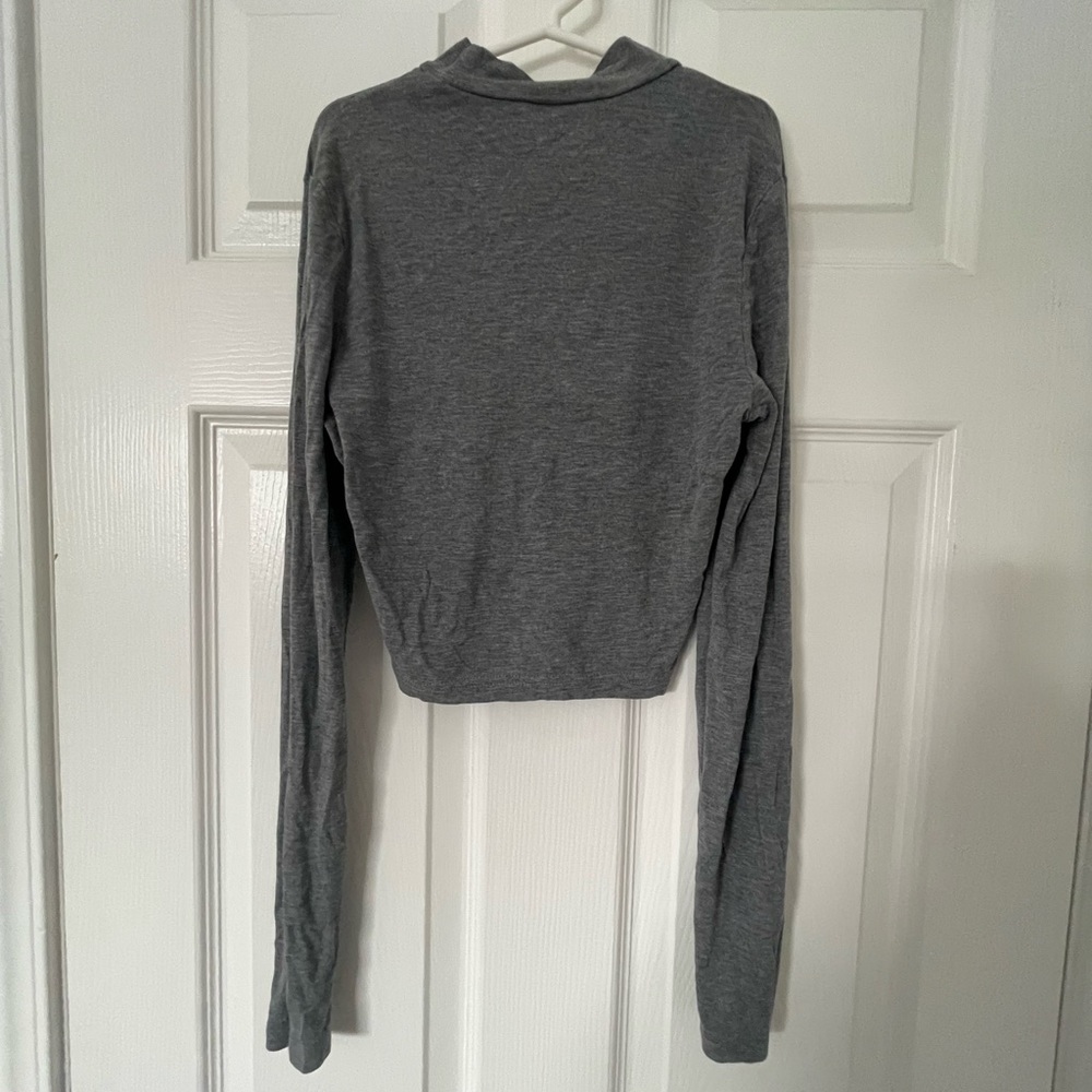Gray top